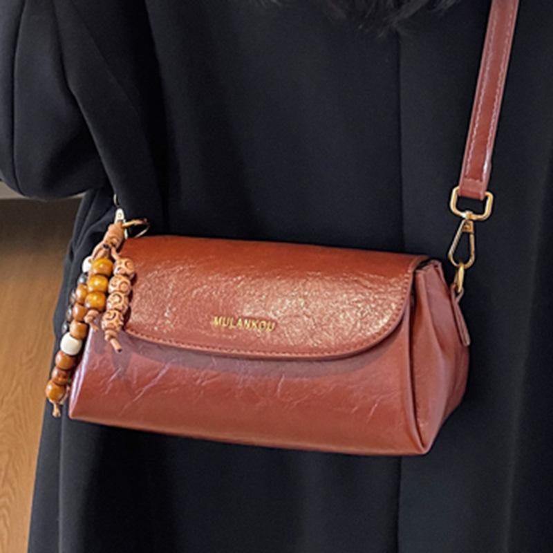 Autumn New Single Shoulder Retro Winter Bag Women's Casual Women's Bag Pillow Fashionable Niche Bag Feeling Fashionable