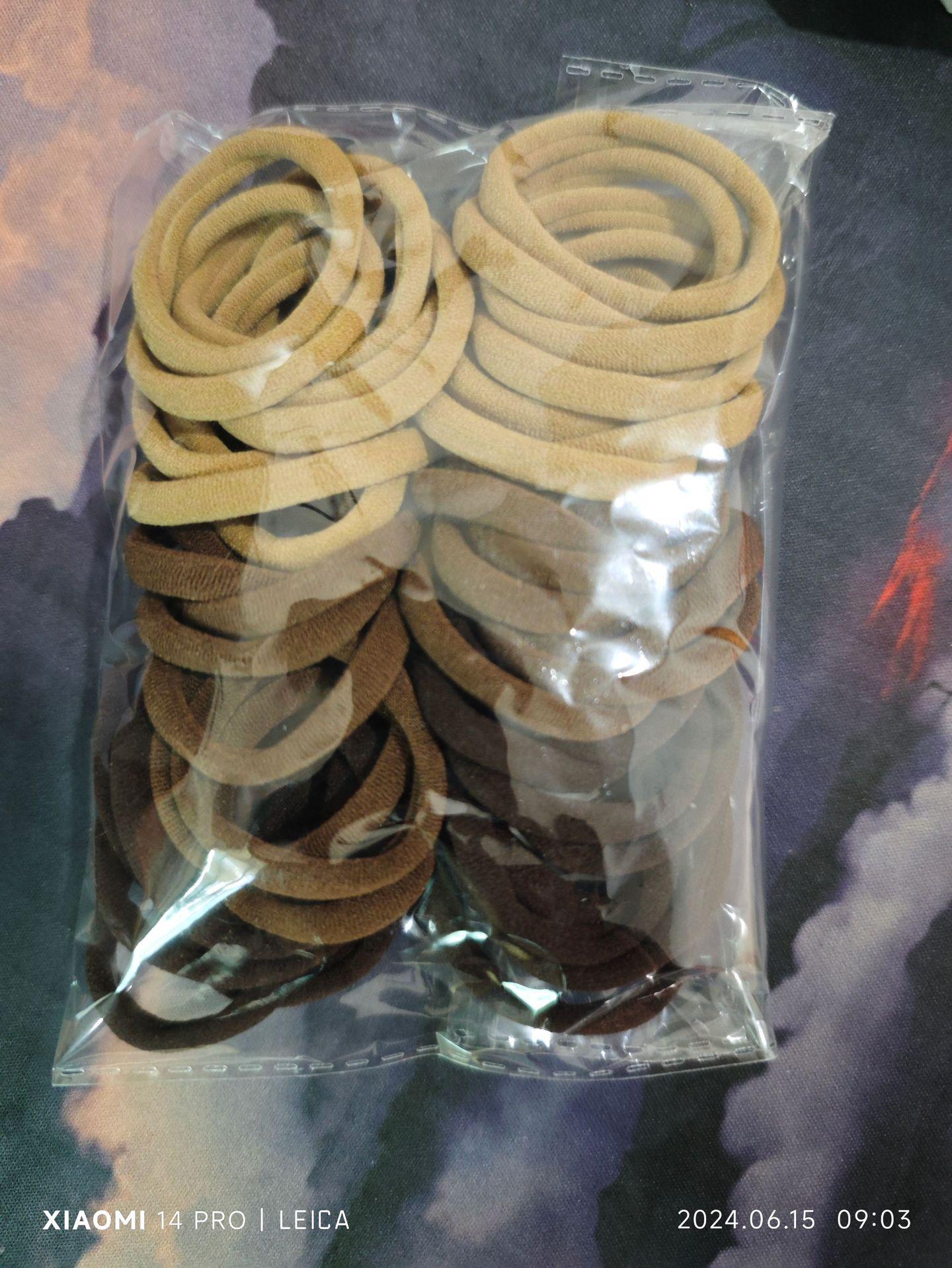 

Набор из 50 градиентных резинок для волос в наличии - Высокоэластичные бесшовные разноцветные резинки для девочек