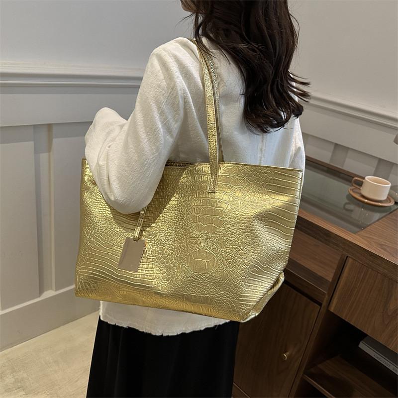 Stylish Korean Casual Tote Bag For Women With Trendy New Design And Spacious Interior