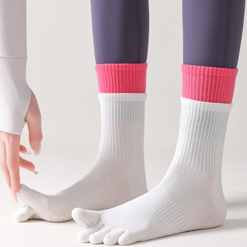 Five-finger Yoga Socks Breathable Cotton Five Toes Pilates Socks Silicone Non-slip Professional Indoor Workout Gym Sports Socks
