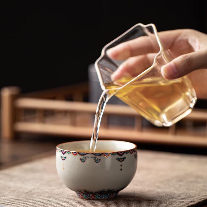 Gold Inlaid Jade Ru Kiln Ceramic Tea Cup