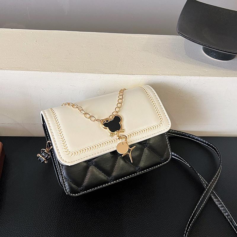 

Casual Commuting Small Square Bag 2024 Spring Simple Fashion New Niche Aesthetic Leisure Trend Shoulder Bag Black White Blue Green чёрный