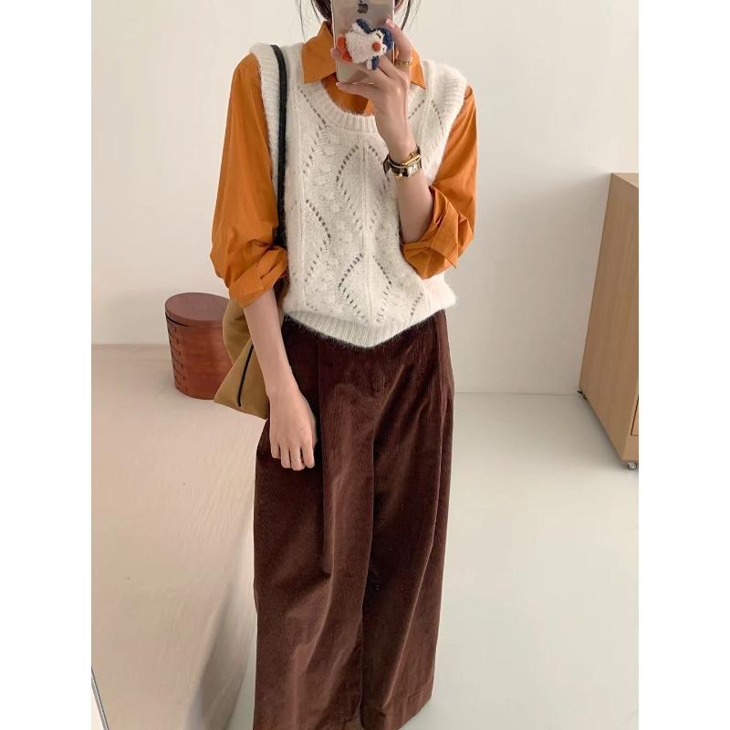 Women's Autumn and Winter Round Neck Hollow Knitted Waistcoat