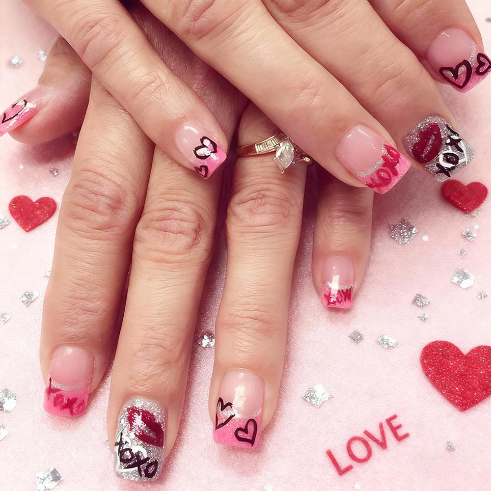 Valentine s Day Glossy Heart Nail Art - 24-Piece Set