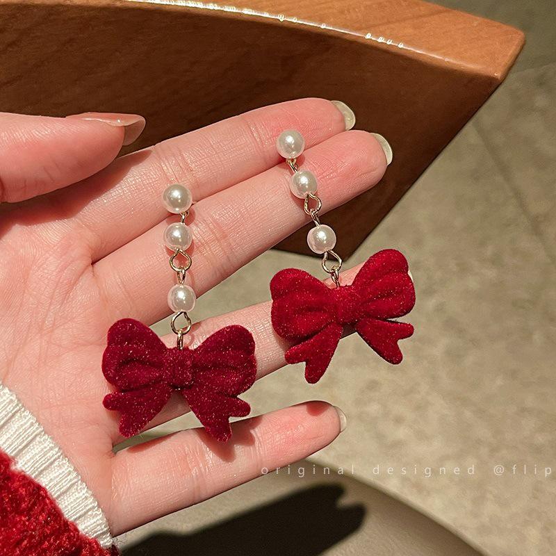 2024 D Retro Wine Red Velvet Rose Pearl Earrings: Hong Kong Style, Autumn/Winter Trend