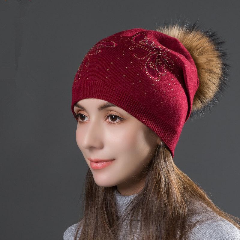Women Winter Fur Raccoon Ball Warm Hot Diamond Hollow Butterfly Knitted Versatile Pullover Hat