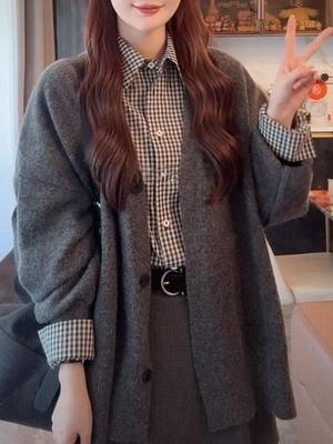 Women's Solid V-Neck Single-Breasted Knit Cardigan Coat, 2025 Autumn/Winter Korean Style