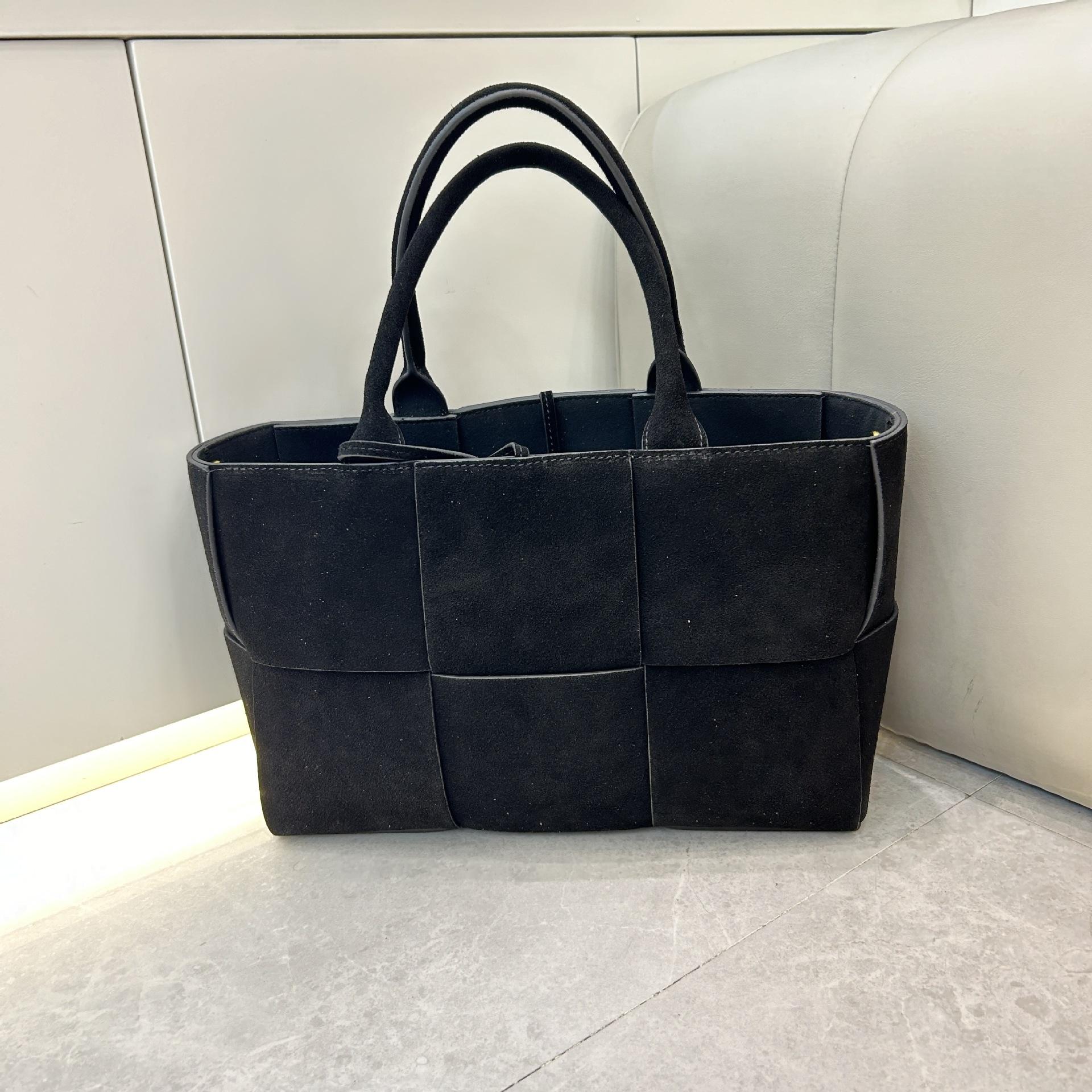 

Сумка-тоут ручной работы из матовой кожи Head Layer, большая вместимость, сумка на одно плечо для женщин 32x10x22CM чёрный