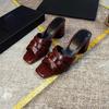 Fashion Woven circle slippers Women's high heels square patent leather flip-flops Thick designer alligator leather sandals