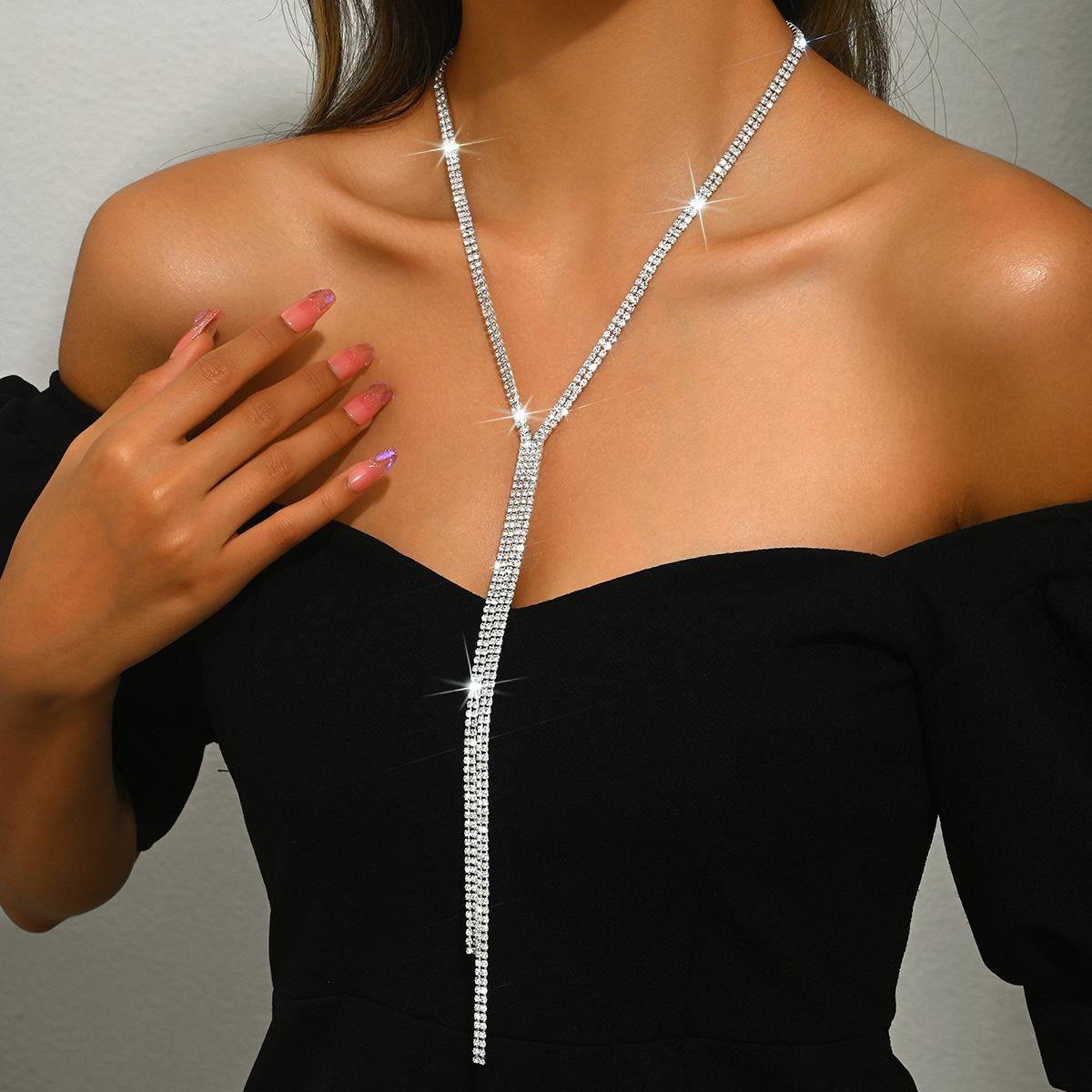 

Цепочка на тело Сексуальные многослойные аксессуары Пляжные простые аксессуары Цепочка на грудь Цепочка на шею Стразы