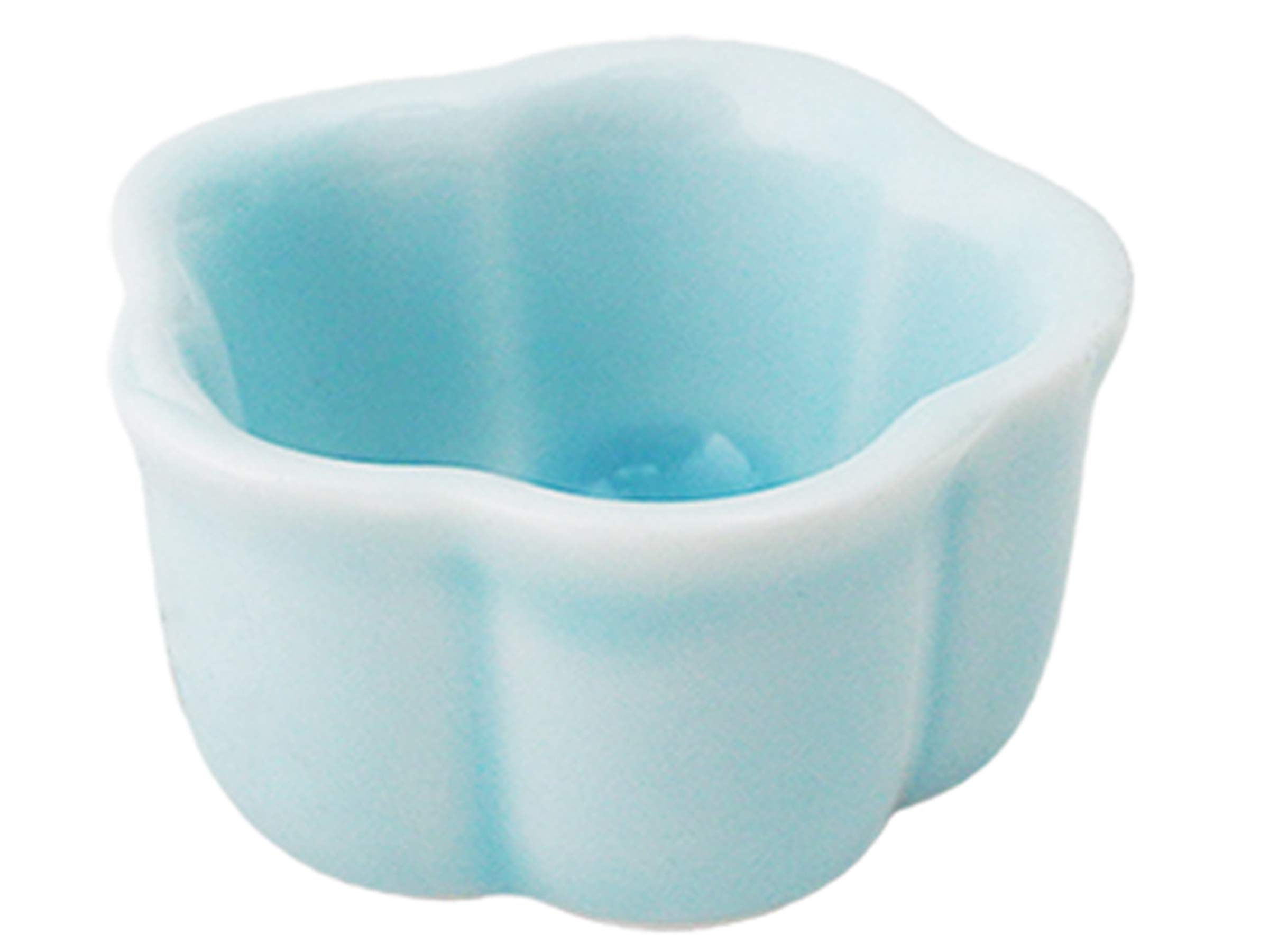 

Печь Хацуяма Маленькая пиала Светло-голубая 5×3Всм Селадон (5см) Сливовая нежность YH-145-05