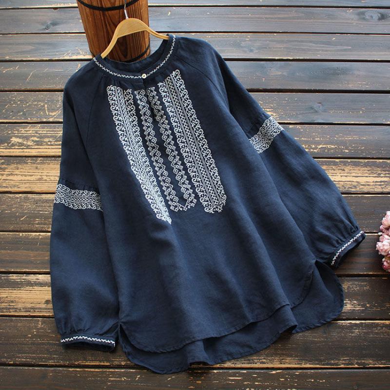

Plus Size Ethnic Embroidered Round Neck T-Shirt for Women - Loose Fit, Spring/Autumn Medium темно-синього кольору