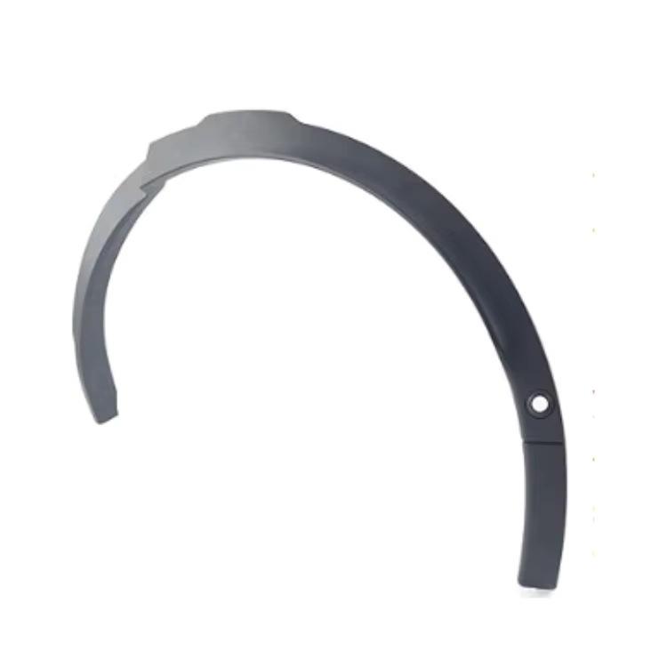 LR137402 a LR137403 Lem podběhu předního kola pro Land Rover Discovery Sport 2015.