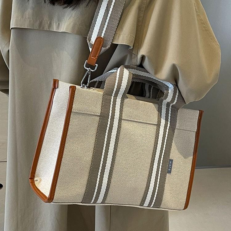 Canvas Bag Women's Tote Bag Large Capacity Autumn and Winter Messenger New Versatile Shoulder Bag Portable Commuter Bag