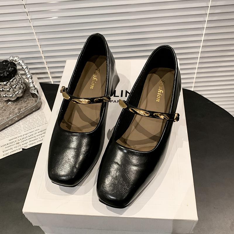 Square head single shoes 2025 autumn not tired feet thick heel metal shallow mouth Mary Jane small leather shoes women's shoes light luxury high sense