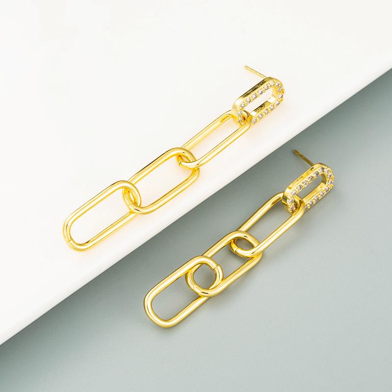 Bøyleøredobber for kvinner Bohemske O-formede kreative risperler Overdrevne tilbehør øredobber