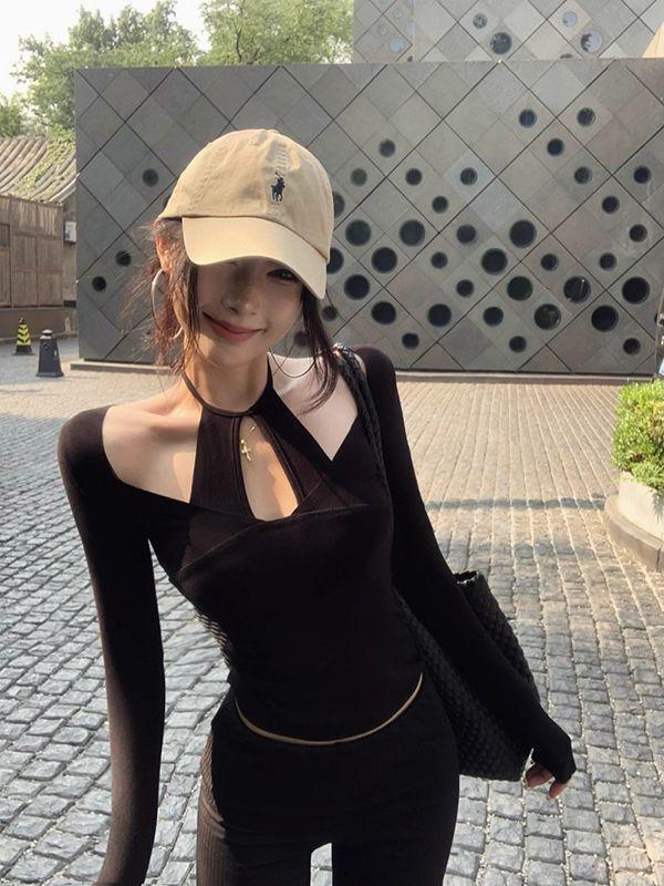 

Women s Black Patchwork Two-Piece Halter Long-Sleeve T-Shirt, Autumn Chic Style, Slimming Waist-Cinched Design. Extra Large чёрный