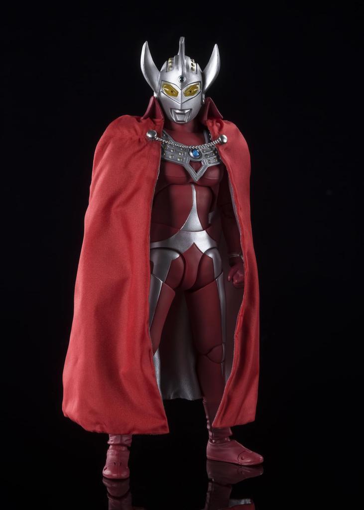 TAMASHII NATIONS Ultraman Bröder Mantel Bandai Spirits S.H.Figuarts Actionfigur