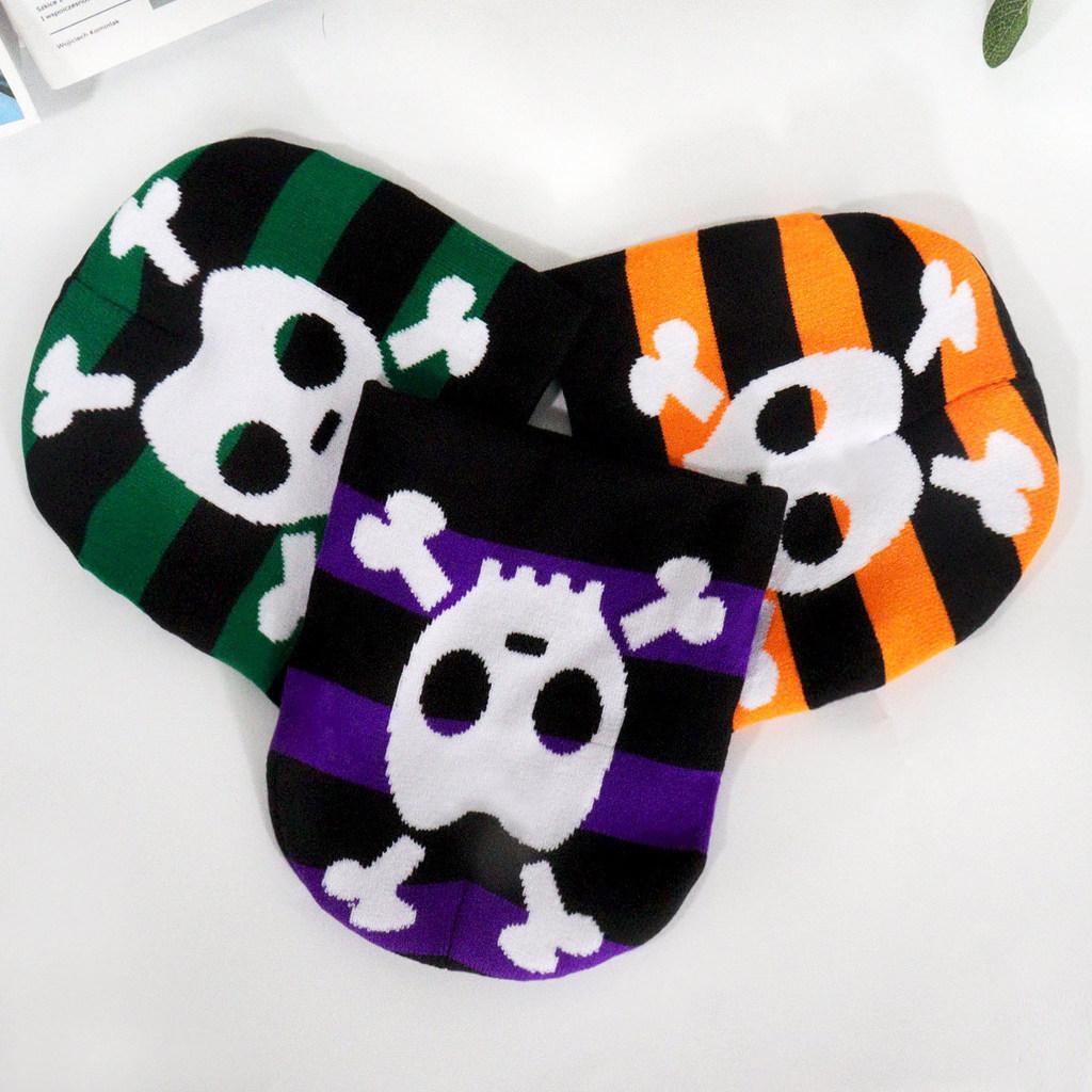 Fashion Color Blocked Striped Skull Pattern Neutral Casual Warm Knitted Hat For Streetwear And Hiphop Fans