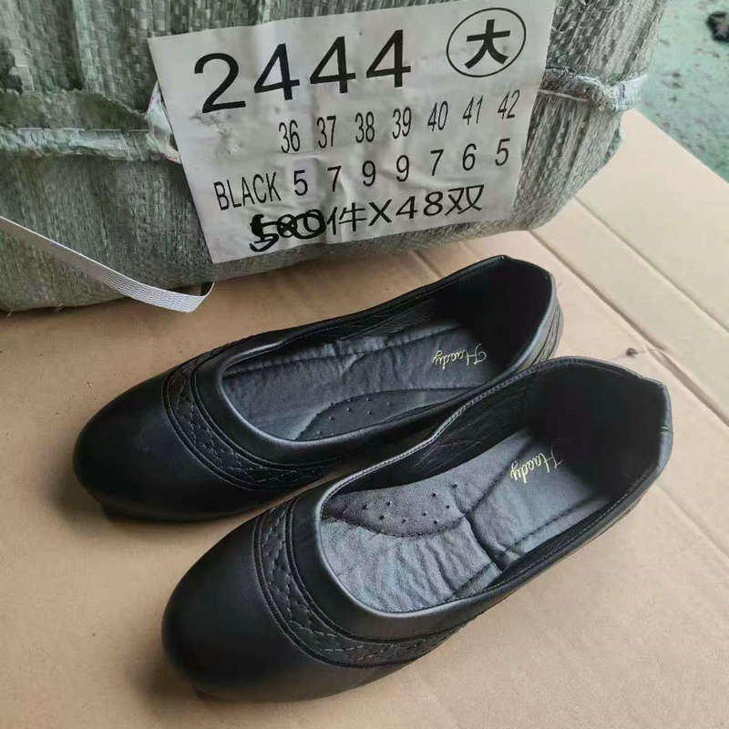 Injection molding flat-soled single shoes niche stock shoes 36-41 new women's shoes women