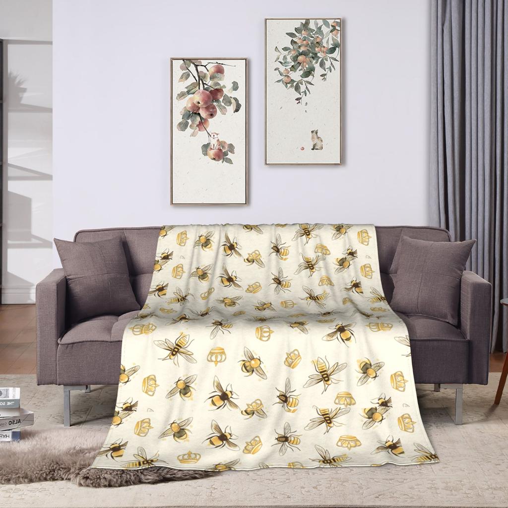 Bee In Honeycomb and Flowers Blanket Quality Warm Soft  Throw Blanket Winter Travel Office Couch Chair Graphic Bedspread