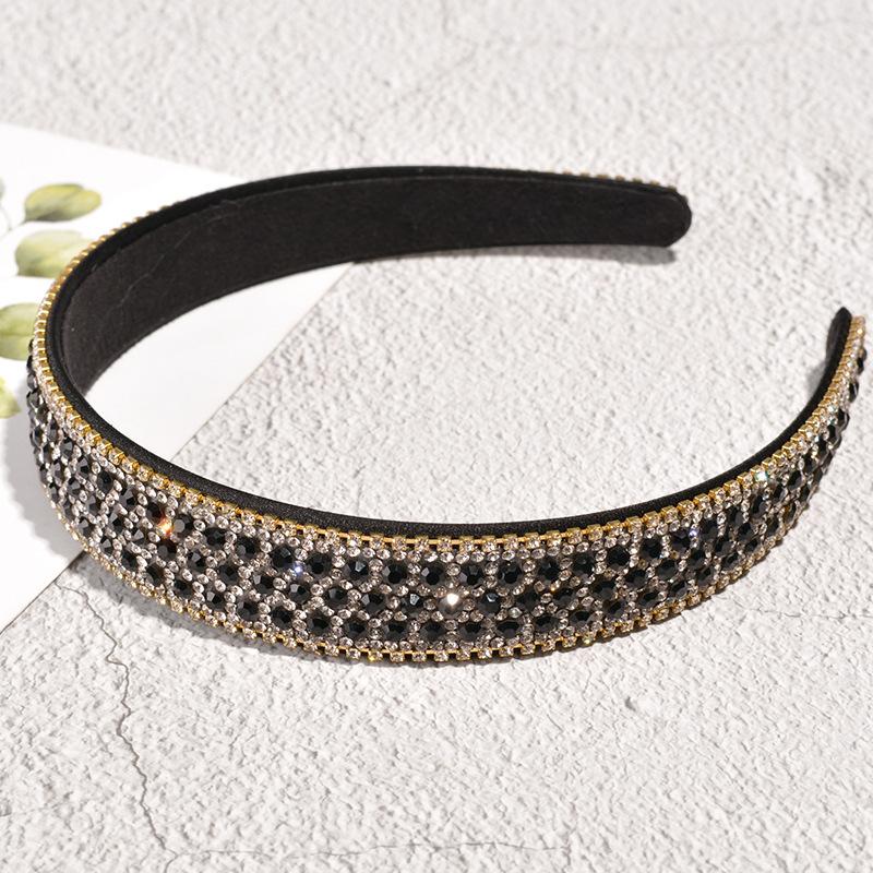 Meier Pearl and rhinestone headband - minimalist baroque style - vintage non-slip washed & pressed hair accessory