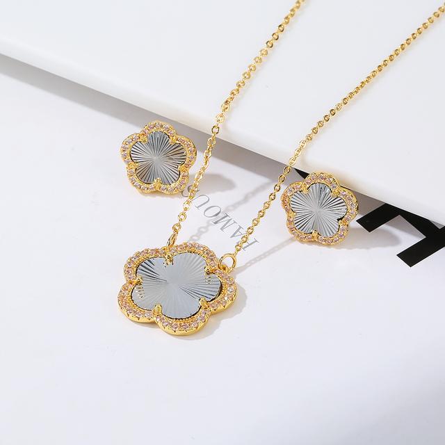 Top Quality Women Girls Five Leaf Flower Set Necklace Earrings Fashion Luxury Natural Stone Shell Set High Quality Zircon Gifts