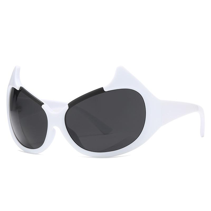 

2023 New Y2K Vintage Demon Sunglasses Women Men Fashion Funny Party Cat Eye Sun Glasses Female Halloween Shades Oculos De Sol AS PICTURE