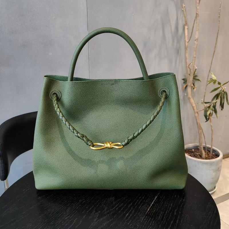 2026 Neue Leder-Damenhandtasche erste Schicht Rindsleder Retro gewebte Schmetterlingsschnalle Einzel-Schulter-Diagonal-Tasche