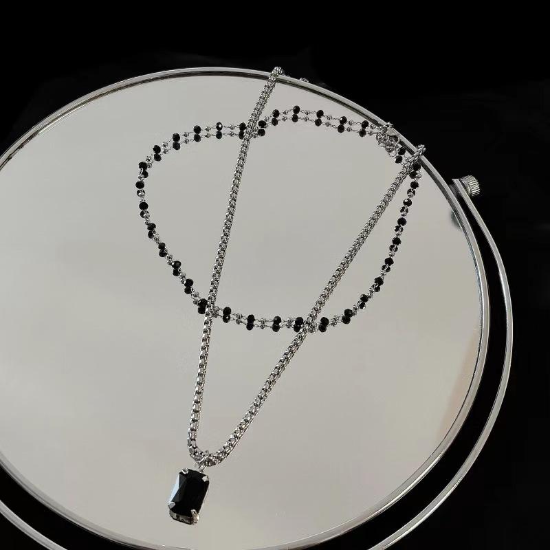 New black crystal double-layer stacked Spice Girl necklace women's summer collarbone chain decorative neck chain