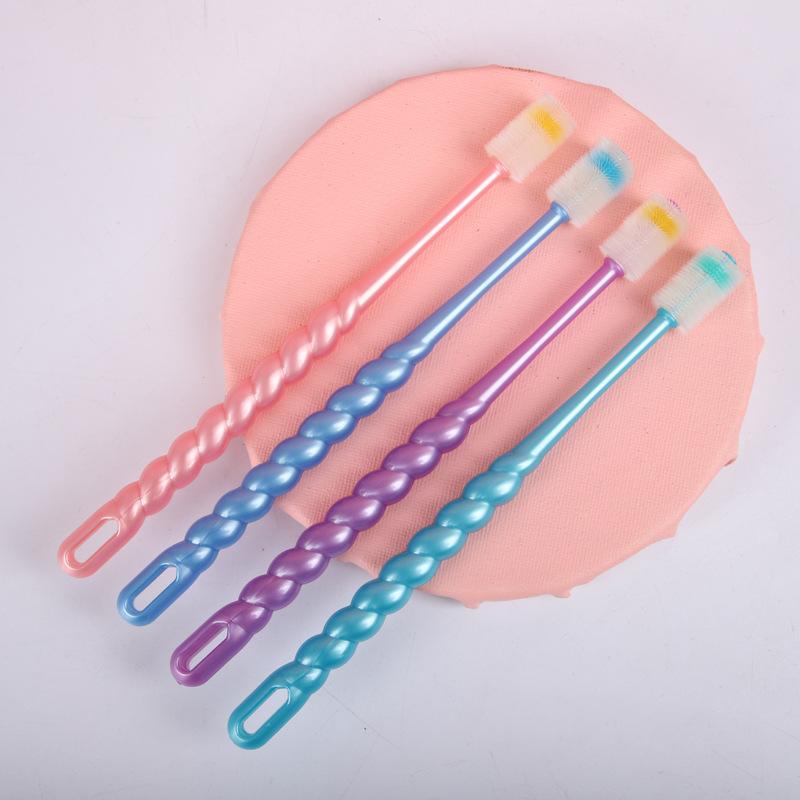 

Микрофибровая щетка 360 градусов, зубная щетка с мягкой щетиной, универсальный инструмент для чистки полости рта для кошек и собак, мягкий и не травмирующий десны 1PCS