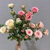 Elsa Rose: Blomsterbukett med flera falska rosor för heminredning och bröllopsdekorationer
