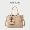 Small Niche Light Luxury Texture Handbag for Women, New Large Capacity Commuting Single Shoulder Crossbody Bag for Women