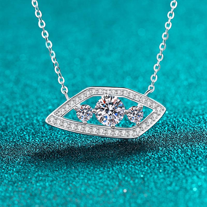 

Кулон Yin Baichuan из стерлингового серебра S925 с муассанитом и большими глазами - Модный европейско-американский аксессуар и универсальный подарок 6.5mm Zirconia