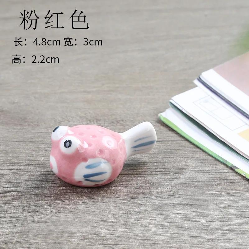 1PC Ceramic Chopstick Holder Puffer Fish Chopsticks Rest Cute Chopstick Rack for Chopsticks Dinnerware Stand