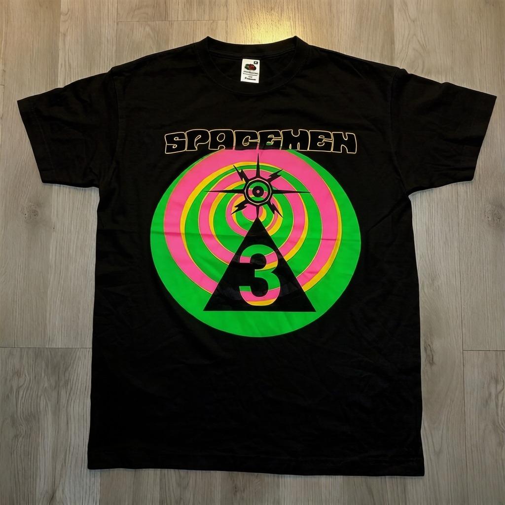 

2026 SpaceUnisex 3 Psychedelic Rock Band 80s European and American Rock Vintage Unisexs and Womens Short Sleeve Tshirt Trend L