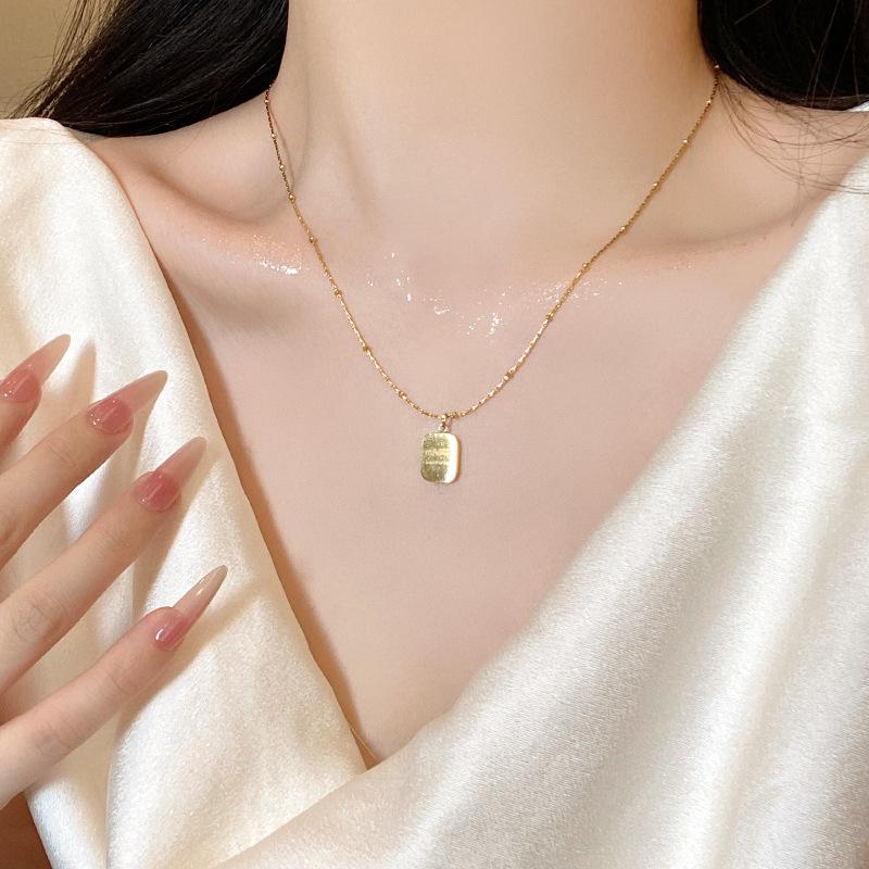 Cold Wind Letter Tag Titanium Steel Necklace Female Simple Temperament Internet Celebrity Collarbone Chain European and American Personality