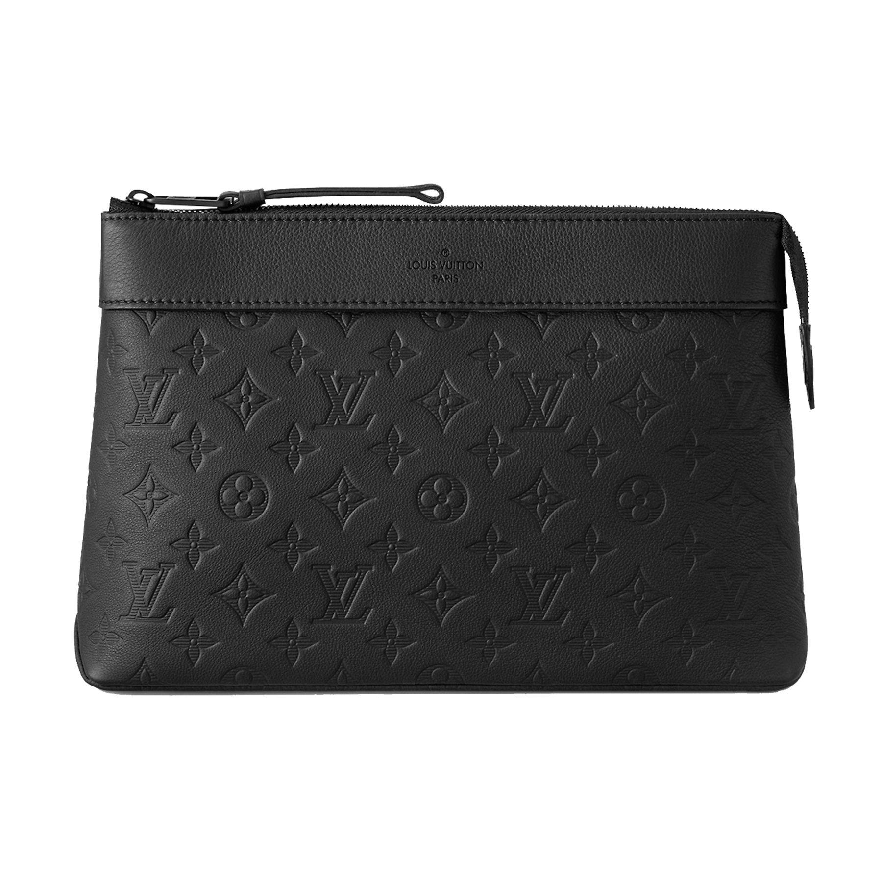 

Louis Vuitton Pochette Voyage Souple Чорний Monogram Shadow Теляча шкіра Чоловічі косметички M82545