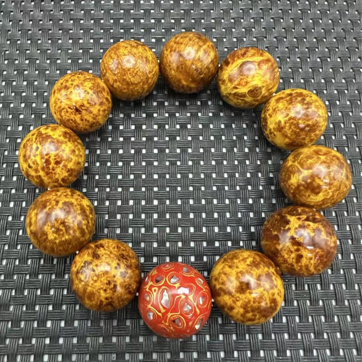 Imperial Blood Dragon Wood Translucent Smooth Grain Unisex Buddhist Prayer Bead Bracelet LY236356