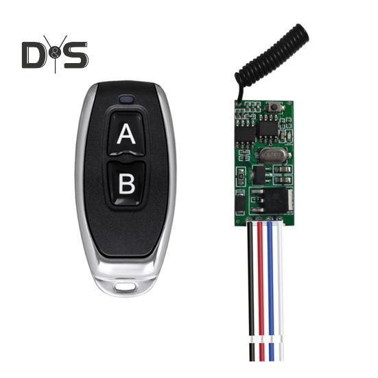 

Пульт дистанционного управления с приемным модулем Беспроводной пульт дистанционного управления Ультратонкий корпус Высокочувствительные лампы управления Светодиодная лента Дверной мини-контроллер чёрный