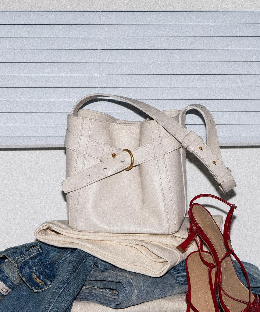 5D5Seoul Amelia Bucket Bag_Ivory
