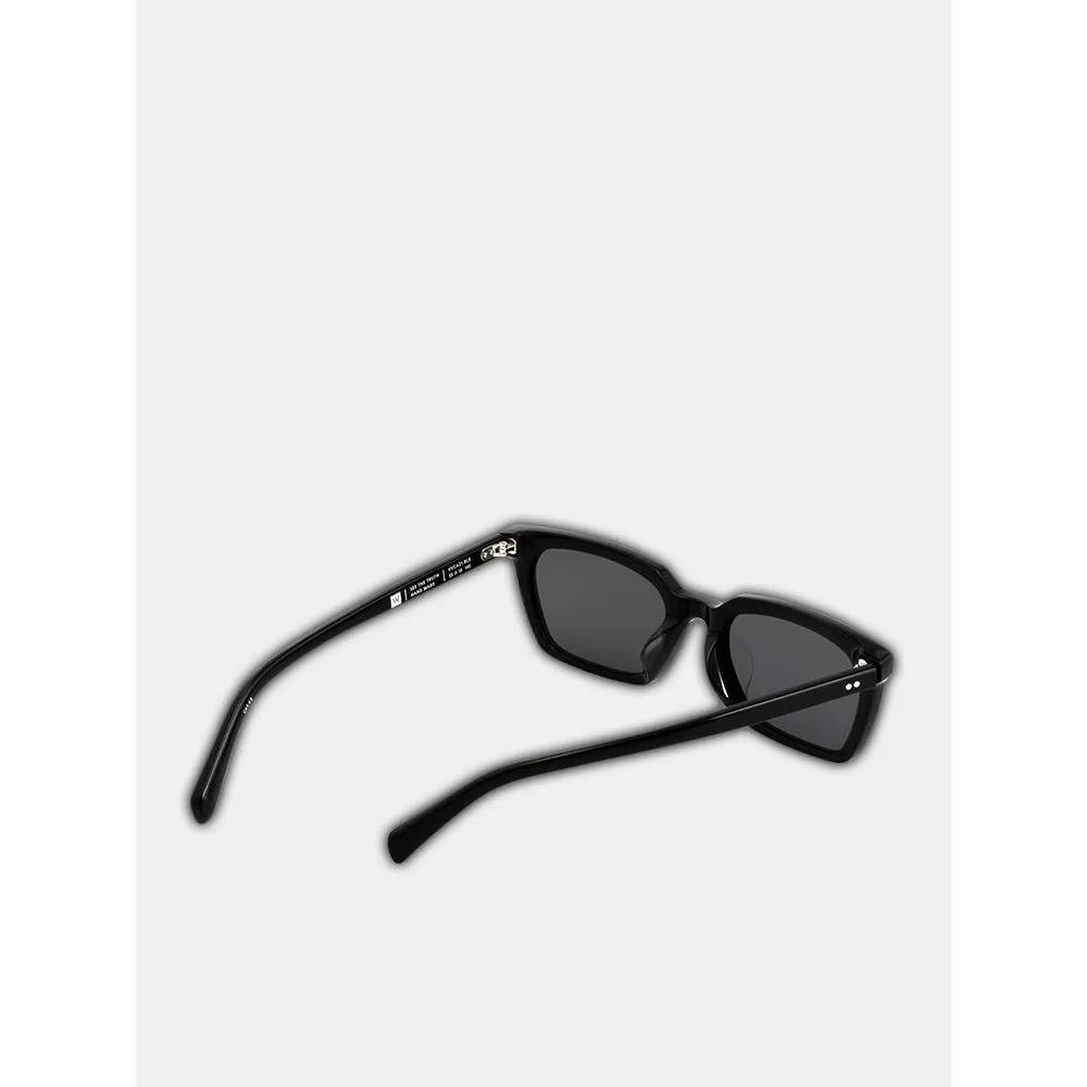 VVCA21/BLK