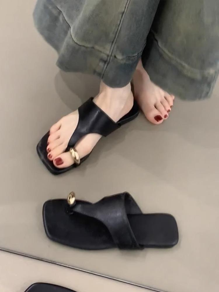 Sheepskin version~ Genuine leather casual sleeve toe flip-flops women's summer wear metal buckle flat bottom pinch slippers beach sandals