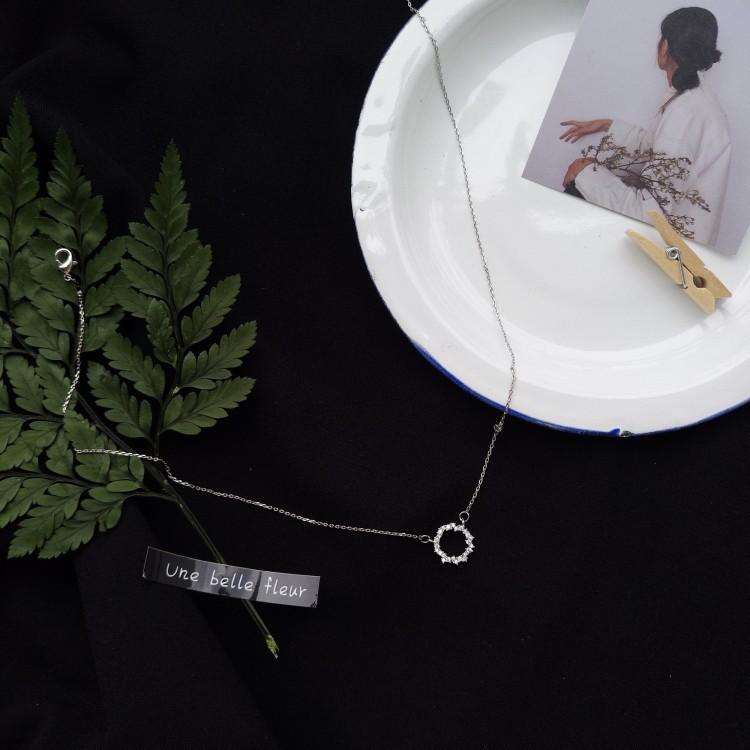 

Модное ожерелье-круг с фианитом, простое стильное ожерелье-цепочка на ключицу для женщин, свадебные роскошные ювелирные изделия 1PCS серебряный