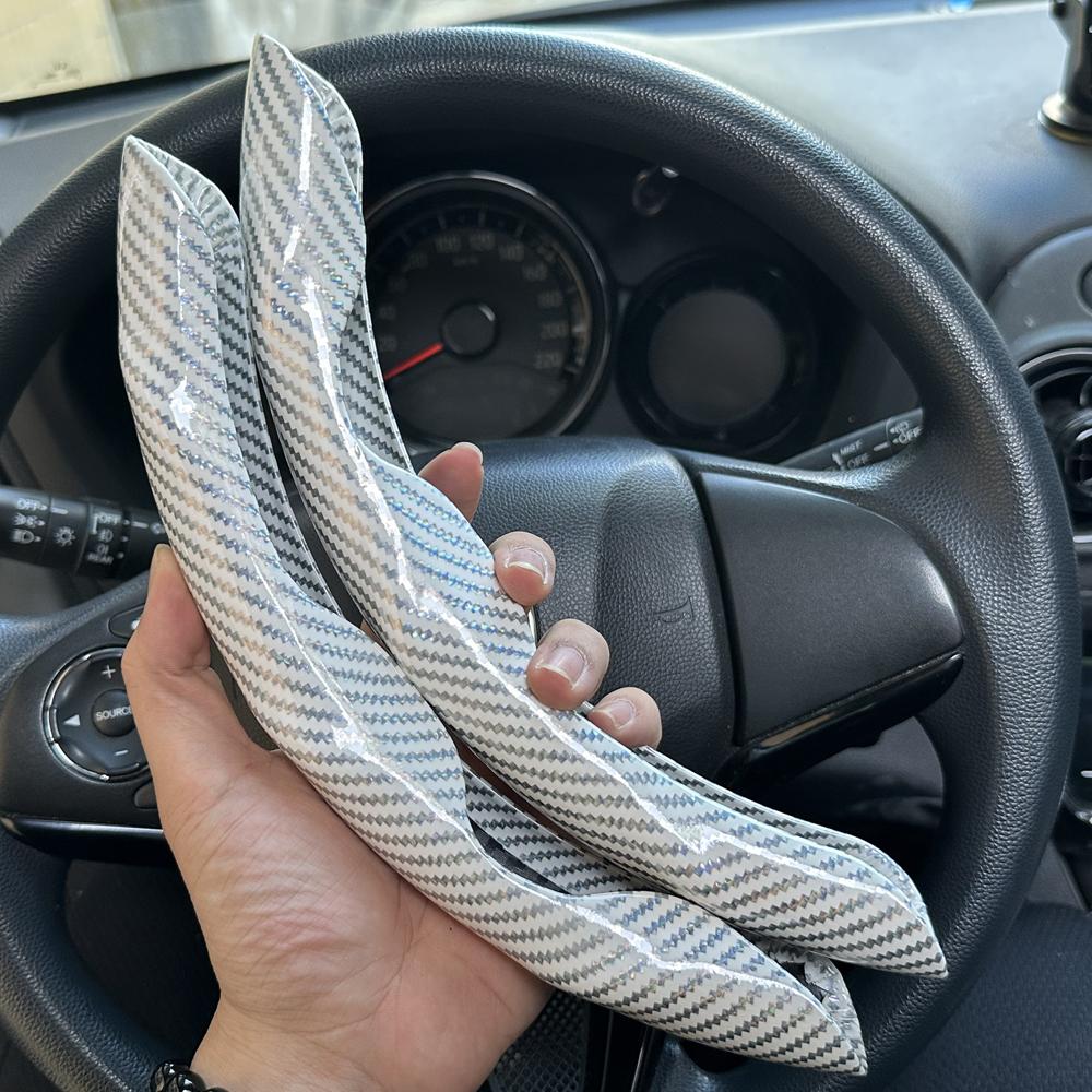 Universelle Auto-Lenkradabdeckung Anti-Rutsch Helles Glanz-Kohlefaser-Textur Lenkrad-Dekorationszubehör 14,5-15 Zoll