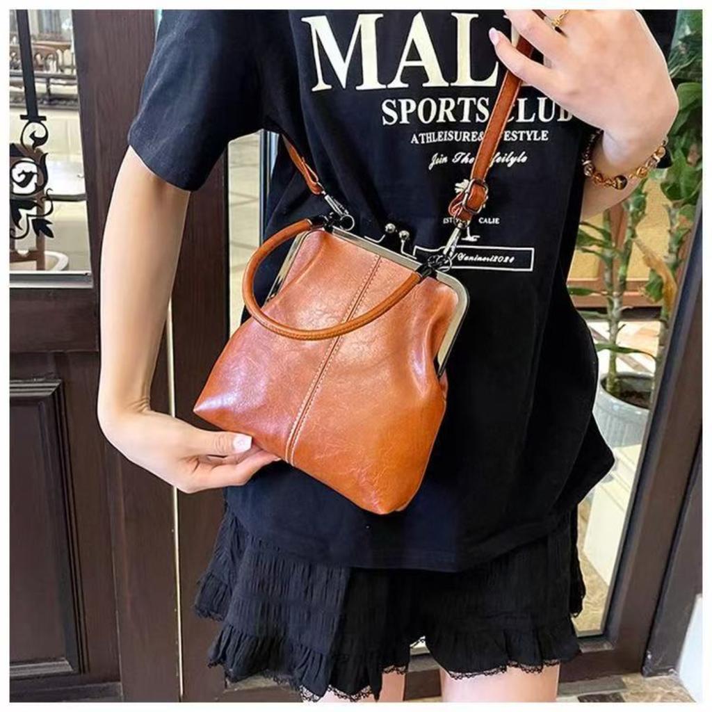 Vintage Kina-Chic Ny Stil Damehåndveske Allsidig Temperament Klips på Pendler Crossbody-veske Enkel Skulderveske