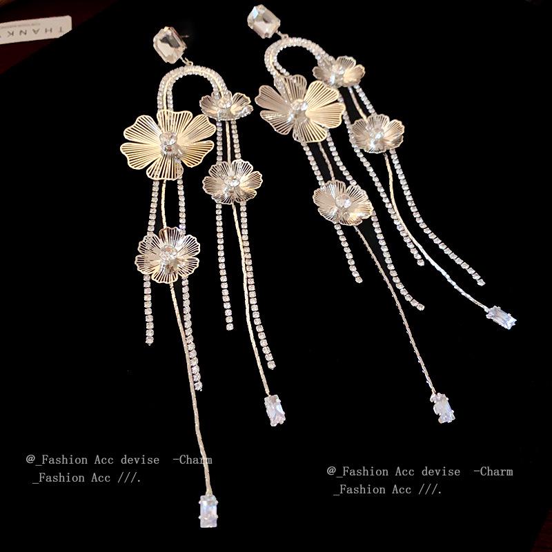 Diamond-Studded Silver Flower Tassel Earrings: Luxurious European and American Style, Elegant & Chic Dangle Earrings for Women