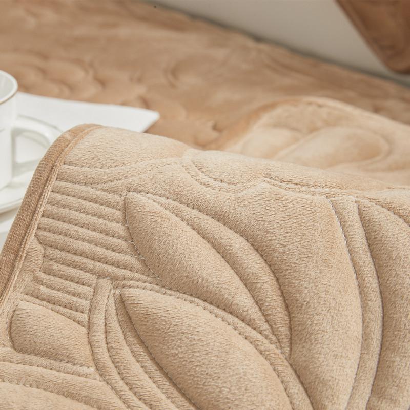 Winter New Embroidered Plush Crystal Velvet Sofa Cushion Dust-proof Modern Simple Anti-slip Sofa Cushion Towel