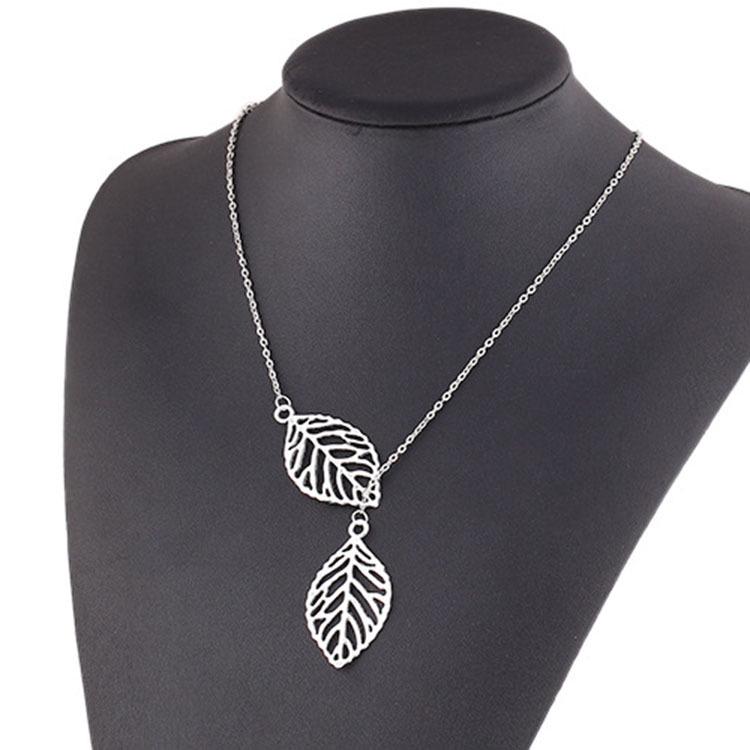 Vintage Metallic Colorful Leaf Pendant Necklace - Simple and Versatile Design
