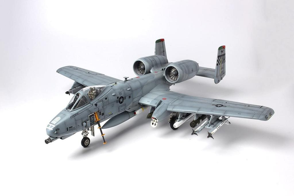 Platz/Italeri 1/48 Scale Aircraft Series U.S. Air Force Attack Aircraft A-10C Thunderbolt II Osan AFB Plastic Model Kit TPA-3
